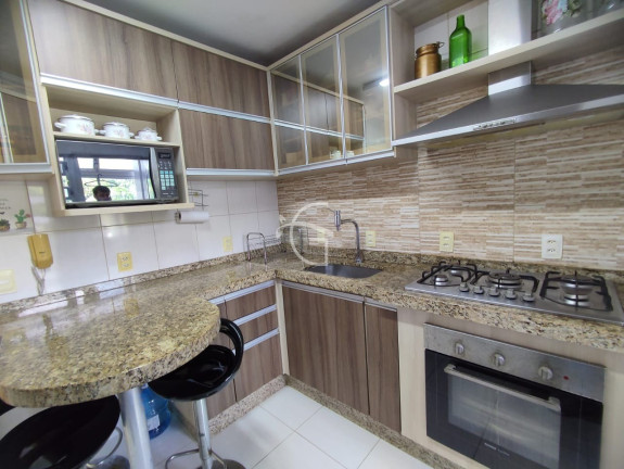 Imagem Apartamento com 3 Quartos à Venda, 80 m² em Atiradores - Joinville