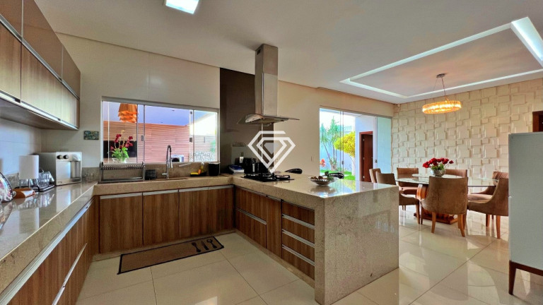 Imagem Sobrado com 5 Quartos à Venda, 425 m² em Plano Diretor Sul - Palmas Imagem Sobrado com 5 Quartos à Venda, 425 m² em Plano Diretor Sul - Palmas