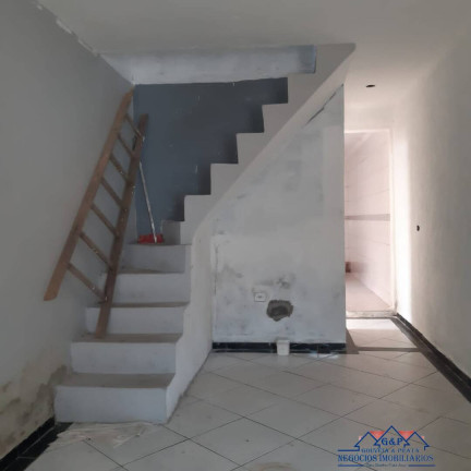 Imagem Sobrado com 2 Quartos à Venda,  em Bandeiras - Osasco