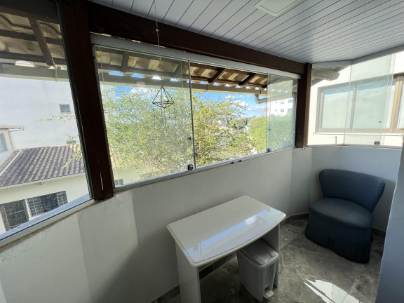 Imagem Casa com 4 Quartos à Venda, 300 m² em Cabral - Contagem
