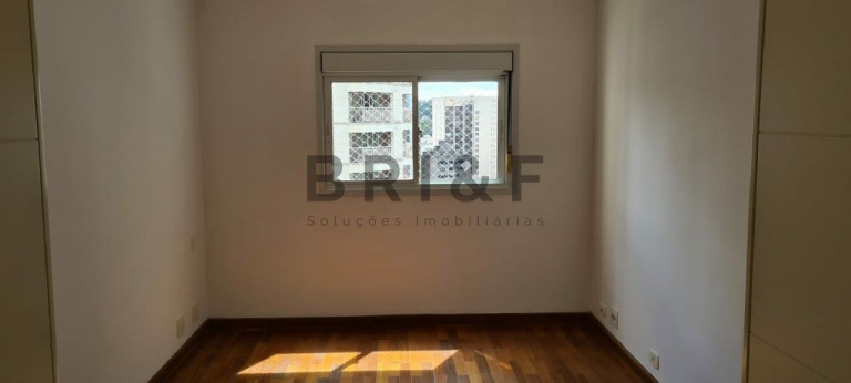 Apartamento com 3 Quartos à Venda, 112 m² em Vila Olímpia - São Paulo