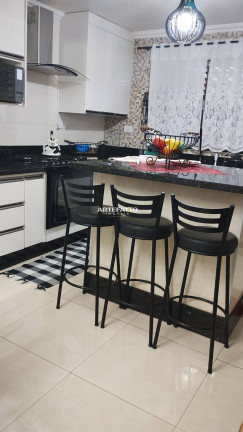 Imagem Sobrado com 3 Quartos à Venda, 150 m² Imagem Sobrado com 3 Quartos à Venda, 150 m²