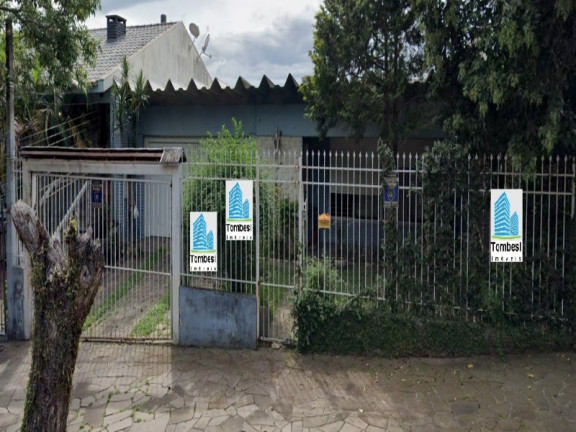 Imagem Casa com 3 Quartos à Venda, 218 m² em Chácara Das Pedras - Porto Alegre Imagem Casa com 3 Quartos à Venda, 218 m² em Chácara Das Pedras - Porto Alegre