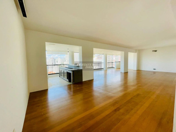 Apartamento com 4 Quartos para Alugar, 215 m² em Sumaré - São Paulo