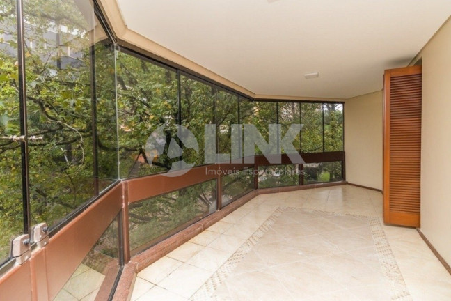 Imagem Imóvel com 4 Quartos à Venda, 360 m² em Bela Vista - Porto Alegre Imagem Imóvel com 4 Quartos à Venda, 360 m² em Bela Vista - Porto Alegre