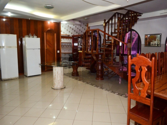Imagem Casa com 10 Quartos à Venda, em Varjão - Piraí Imagem Casa com 10 Quartos à Venda, em Varjão - Piraí