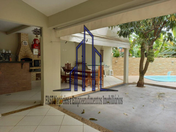 Imagem Casa com 3 Quartos para Alugar,  em Itaboraí