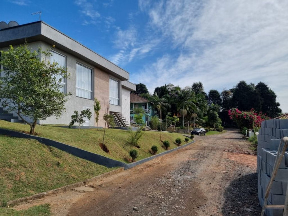 Imagem Casa com 4 Quartos à Venda, 250 m² em Ipelândia - Suzano Imagem Casa com 4 Quartos à Venda, 250 m² em Ipelândia - Suzano