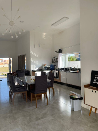 Imagem Casa com 3 Quartos à Venda, 450 m² em Condomínio Ninho Verde I - Porangaba Imagem Casa com 3 Quartos à Venda, 450 m² em Condomínio Ninho Verde I - Porangaba