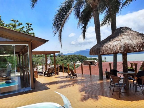 Imagem Casa com 3 Quartos à Venda, 550 m² em Ribeirão Da Ilha - Florianópolis Imagem Casa com 3 Quartos à Venda, 550 m² em Ribeirão Da Ilha - Florianópolis