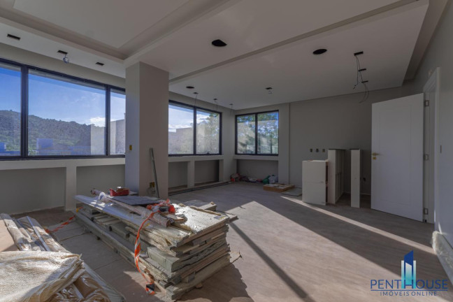 Imagem Casa com 4 Quartos à Venda, 525 m² em Praia Do Estaleiro - Balneário Camboriú Imagem Casa com 4 Quartos à Venda, 525 m² em Praia Do Estaleiro - Balneário Camboriú