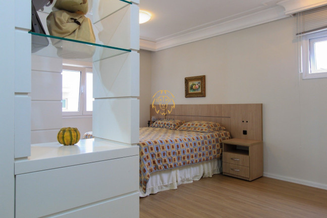 Imagem Apartamento com 4 Quartos à Venda, 246 m² em Alto Da Xv - Curitiba