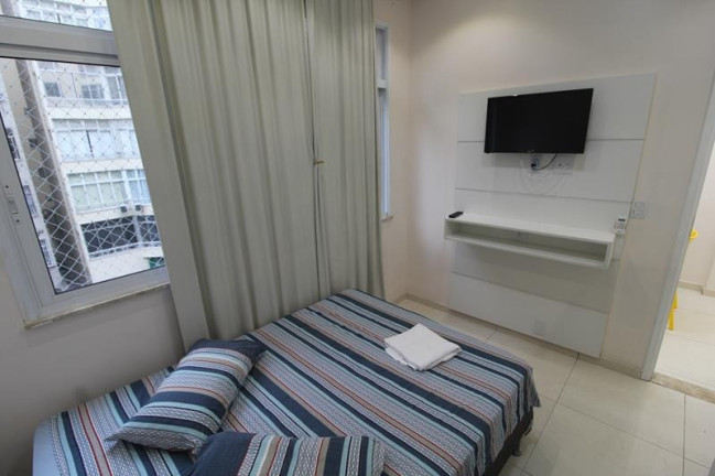 Imagem Apartamento com 2 Quartos para Temporada, 90 m² em Copacabana - Rio De Janeiro Imagem Apartamento com 2 Quartos para Temporada, 90 m² em Copacabana - Rio De Janeiro