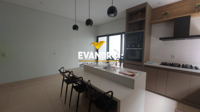 Imagem Casa com 3 Quartos à Venda, 461 m² em Ribeirão Do Lipa - Cuiabá Imagem Casa com 3 Quartos à Venda, 461 m² em Ribeirão Do Lipa - Cuiabá