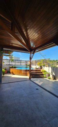 Imagem Cobertura com 4 Quartos à Venda, 212 m² em Santa Rosa - Niterói