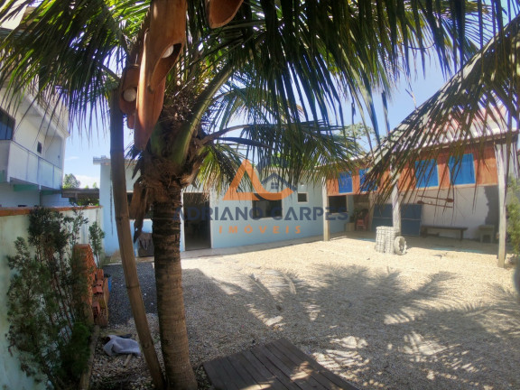Imagem Casa com 2 Quartos à Venda, 65 m² em Meia Praia - Navegantes Imagem Casa com 2 Quartos à Venda, 65 m² em Meia Praia - Navegantes