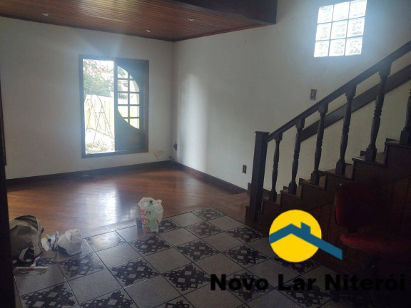 Imagem Casa com 3 Quartos à Venda, 250 m² em Centro - São Gonçalo Imagem Casa com 3 Quartos à Venda, 250 m² em Centro - São Gonçalo