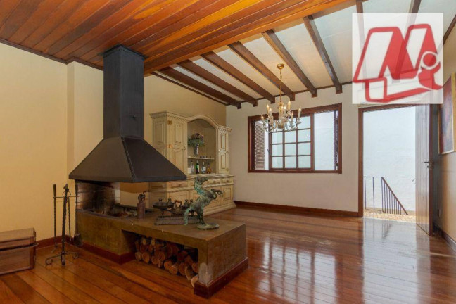 Imagem Casa com 3 Quartos à Venda, 291 m² em Bela Vista - Porto Alegre Imagem Casa com 3 Quartos à Venda, 291 m² em Bela Vista - Porto Alegre
