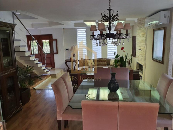Imagem Casa com 4 Quartos à Venda, 370 m² em Jardim Das Américas - Curitiba