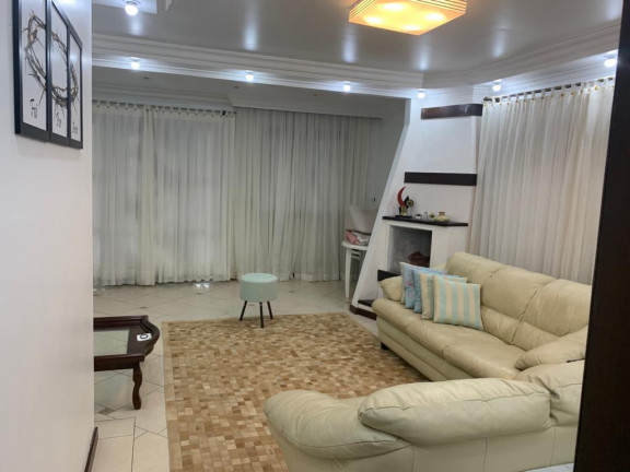 Imagem Casa com 4 Quartos à Venda, 340 m² em Costa E Silva - Joinville