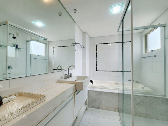 Imagem Apartamento com 3 Quartos à Venda, 200 m² em Centro - Balneário Camboriú Imagem Apartamento com 3 Quartos à Venda, 200 m² em Centro - Balneário Camboriú