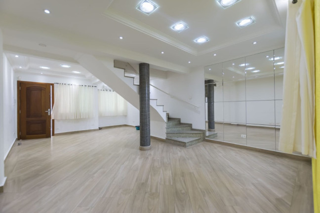 Imagem Sobrado com 3 Quartos à Venda, 270 m² em Cambuci - São Paulo