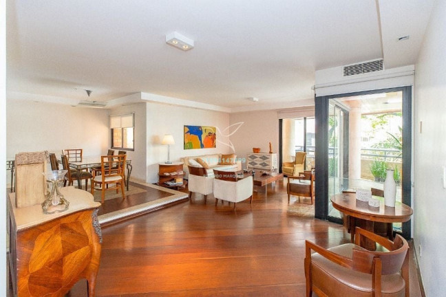Apartamento com 4 Quartos à Venda, 220 m² em Moema - São Paulo