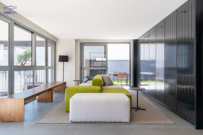Imagem Imóvel com 1 Quarto à Venda, 62 m² em Menino Deus - Porto Alegre Imagem Imóvel com 1 Quarto à Venda, 62 m² em Menino Deus - Porto Alegre