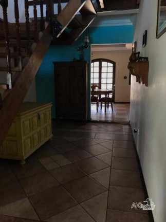 Imagem Casa com 5 Quartos à Venda, 301 m² em Zona 03 - Maringá Imagem Casa com 5 Quartos à Venda, 301 m² em Zona 03 - Maringá