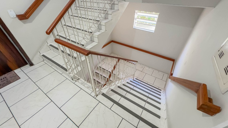 Imagem Apartamento com 1 Quarto à Venda, 43 m² em Passo Da Areia - Porto Alegre Imagem Apartamento com 1 Quarto à Venda, 43 m² em Passo Da Areia - Porto Alegre