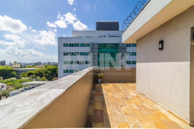 Imagem Imóvel com 2 Quartos à Venda, 146 m² em Santana - Porto Alegre Imagem Imóvel com 2 Quartos à Venda, 146 m² em Santana - Porto Alegre