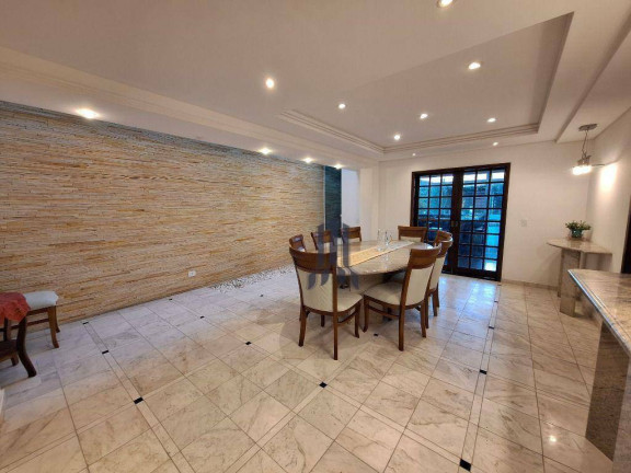 Imagem Casa com 4 Quartos para Alugar, 371 m² em Jardim Das Américas - Curitiba Imagem Casa com 4 Quartos para Alugar, 371 m² em Jardim Das Américas - Curitiba