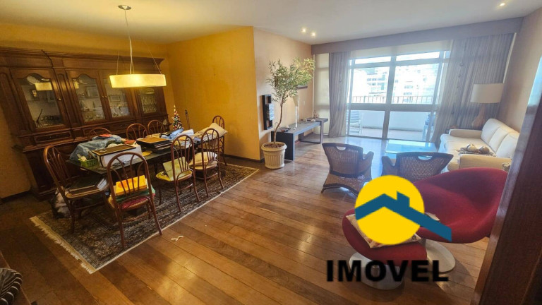 Apartamento com 4 Quartos à Venda, 250 m² em Icaraí - Niterói
