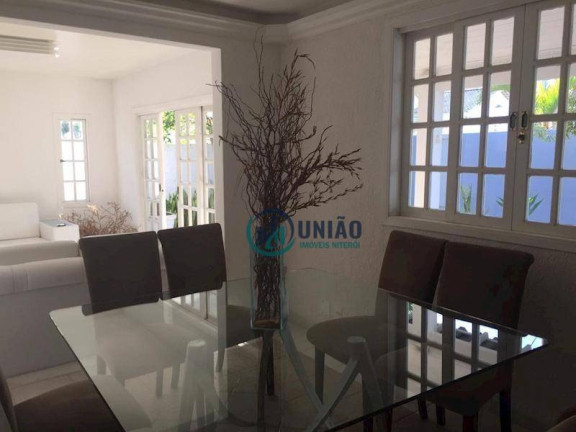 Imagem Casa com 4 Quartos à Venda, 220 m² em Itaipu - Niterói Imagem Casa com 4 Quartos à Venda, 220 m² em Itaipu - Niterói