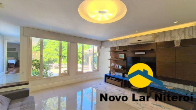 Imagem Casa com 3 Quartos à Venda, 298 m² em Sapê - Niterói Imagem Casa com 3 Quartos à Venda, 298 m² em Sapê - Niterói