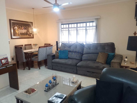 Imagem Casa com 3 Quartos à Venda, 345 m² em Centro - Pirassununga Imagem Casa com 3 Quartos à Venda, 345 m² em Centro - Pirassununga