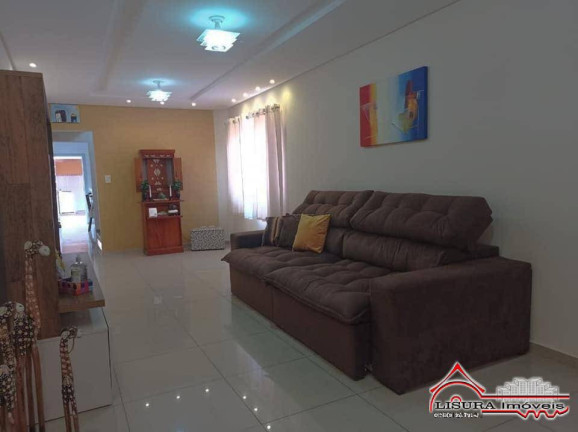 Imagem Casa com 3 Quartos à Venda, 110 m² em Centro - Jacareí Imagem Casa com 3 Quartos à Venda, 110 m² em Centro - Jacareí