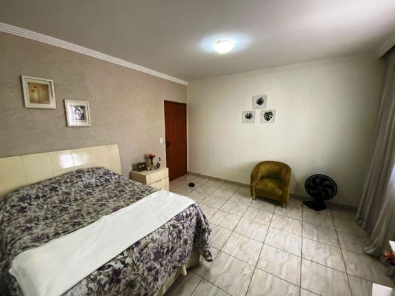 Imagem Sobrado com 3 Quartos à Venda, 249 m² em Assunção - São Bernardo Do Campo