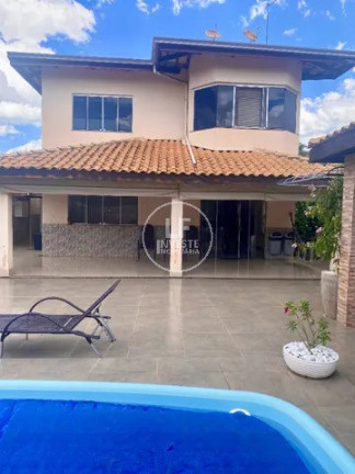 Imagem Casa com 3 Quartos à Venda, 260 m² em Loteamento Portal Do Sol I - Goiânia
