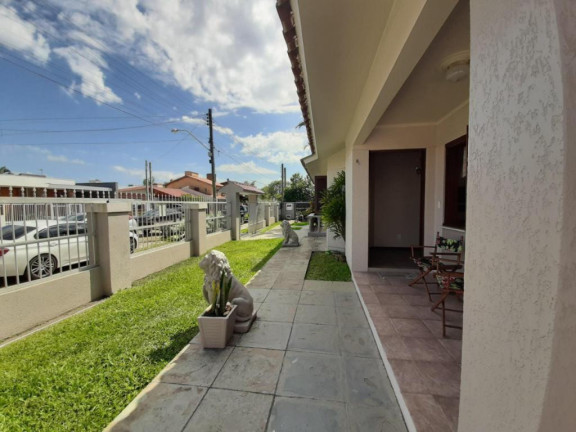 Imagem Casa com 5 Quartos à Venda, 200 m² em Capão Novo - Capao Da Canoa Imagem Casa com 5 Quartos à Venda, 200 m² em Capão Novo - Capao Da Canoa