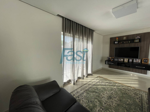 Imagem Casa com 5 Quartos à Venda, 600 m² em Jardim Shangri-la - Cuiabá Imagem Casa com 5 Quartos à Venda, 600 m² em Jardim Shangri-la - Cuiabá