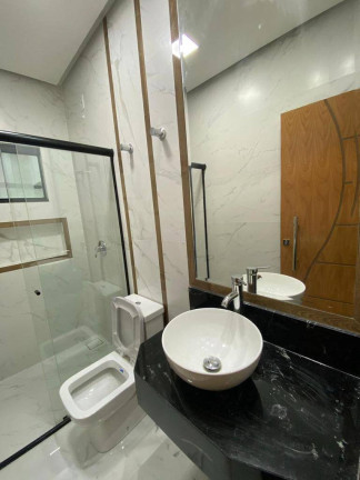 Imagem Casa com 3 Quartos à Venda, 290 m² em Bandeirante - Caldas Novas