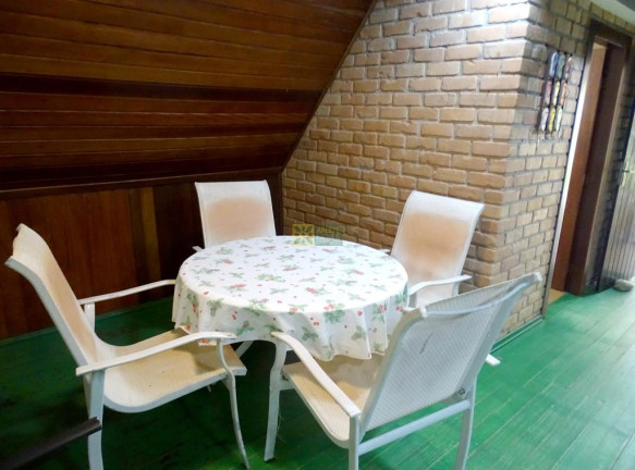 Imagem Casa com 3 Quartos para Alugar ou Temporada, 100 m² em Centro - Bombinhas Imagem Casa com 3 Quartos para Alugar ou Temporada, 100 m² em Centro - Bombinhas