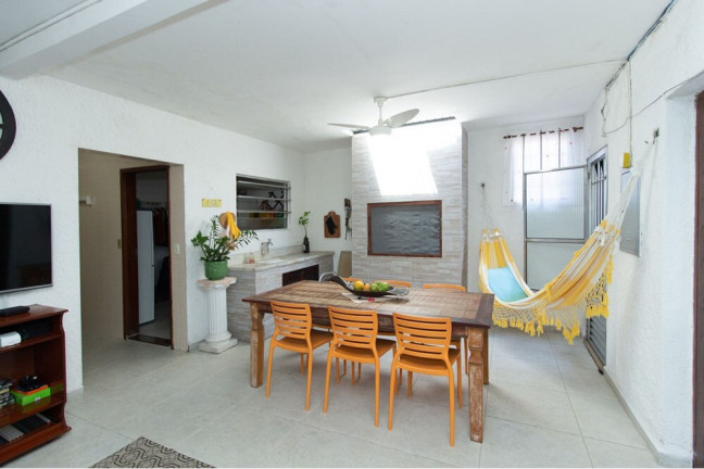 Casa com 3 Quartos à Venda, 154 m² em Indianópolis - São Paulo