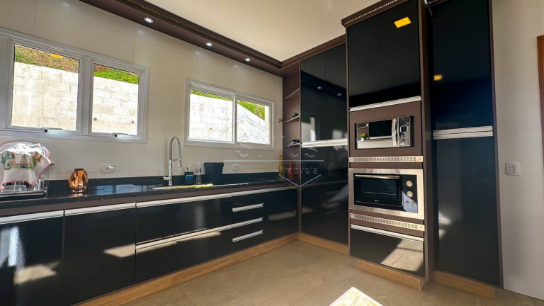 Imagem Casa de Condomínio com 4 Quartos à Venda, 500 m² em Alto Do Capivari - Campos Do Jordão Imagem Casa de Condomínio com 4 Quartos à Venda, 500 m² em Alto Do Capivari - Campos Do Jordão