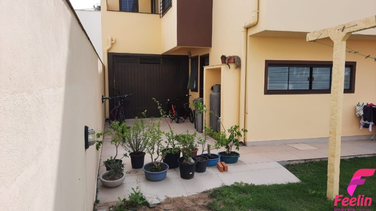 Imagem Casa com 3 Quartos à Venda, 183 m² em Ribeirão Da Ilha - Florianópolis Imagem Casa com 3 Quartos à Venda, 183 m² em Ribeirão Da Ilha - Florianópolis