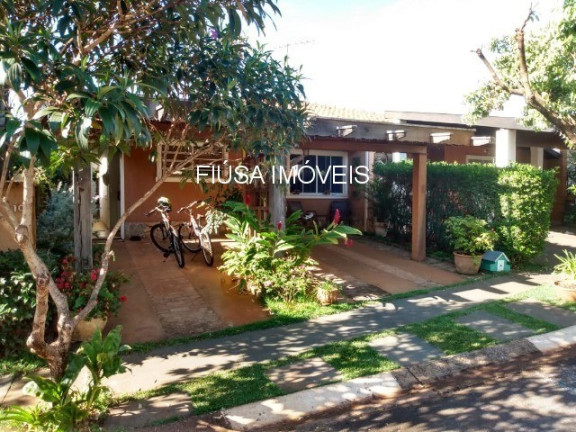 Casa com 3 Quartos à Venda,  em Jardim Interlagos - Ribeirão Preto
