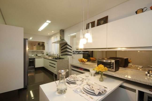 Apartamento com 3 Quartos à Venda, 234 m² em Brooklin - São Paulo