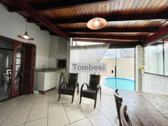 Imagem Casa com 3 Quartos à Venda, 140 m² em Parque Da Matriz - Cachoeirinha
