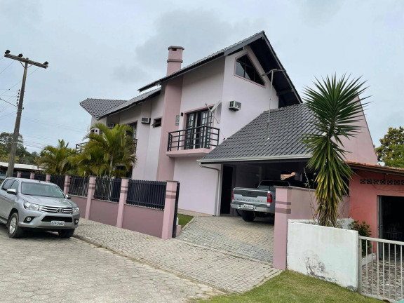 Imagem Casa com 3 Quartos à Venda, 185 m² em Morrinhos - Bombinhas Imagem Casa com 3 Quartos à Venda, 185 m² em Morrinhos - Bombinhas